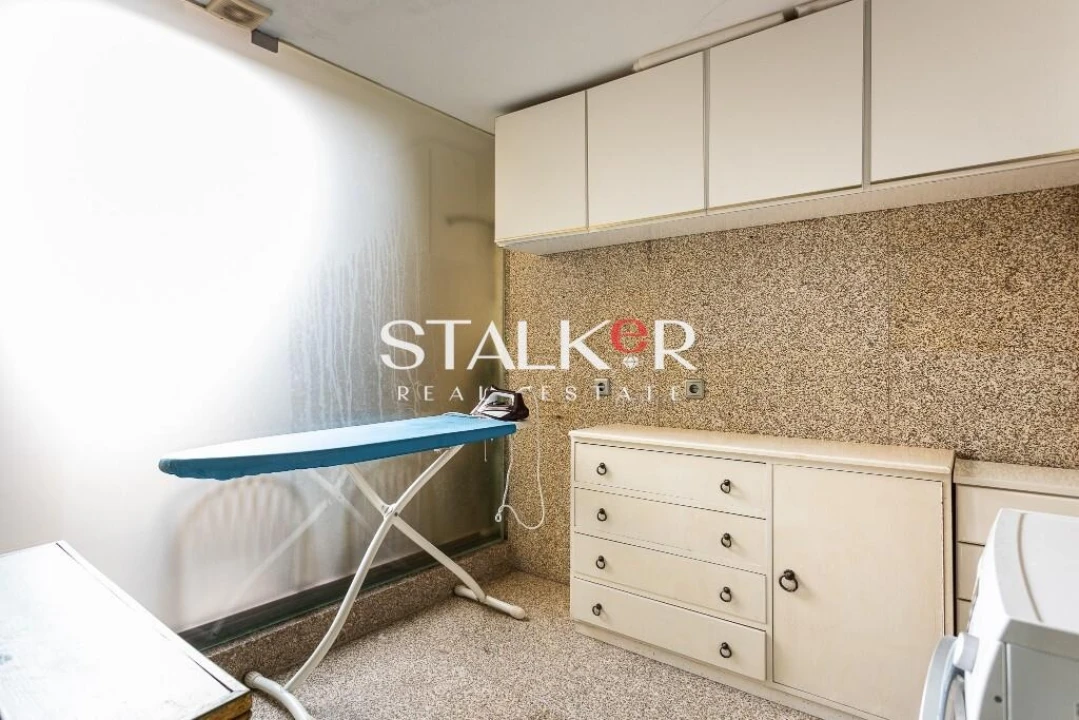 Moradia T4 para Venda em Espinho Foto 35