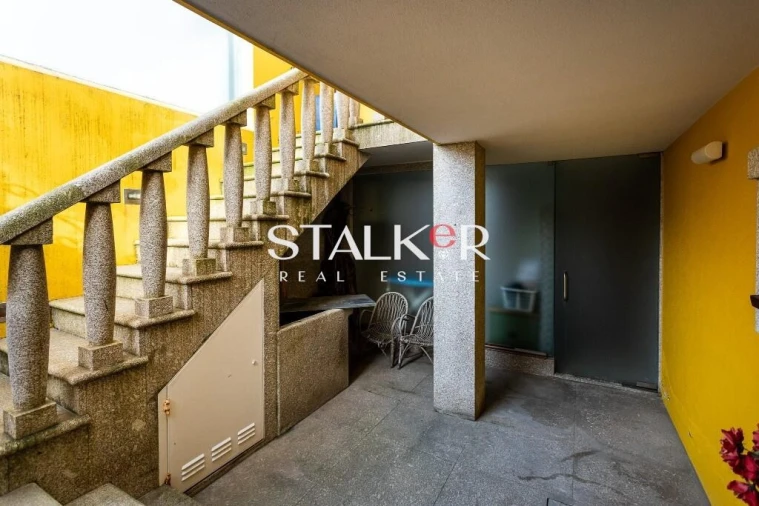 Moradia T4 para Venda em Espinho Foto 38