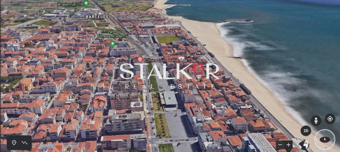 Moradia T4 para Venda em Espinho Foto 50