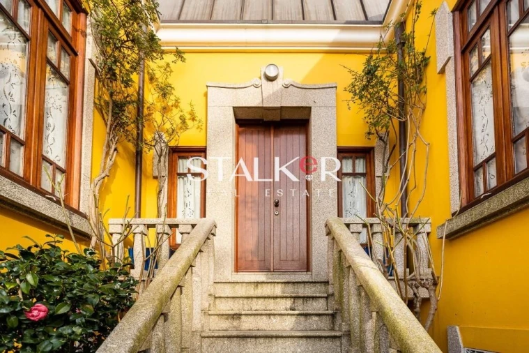 Moradia T4 para Venda em Espinho Foto 3