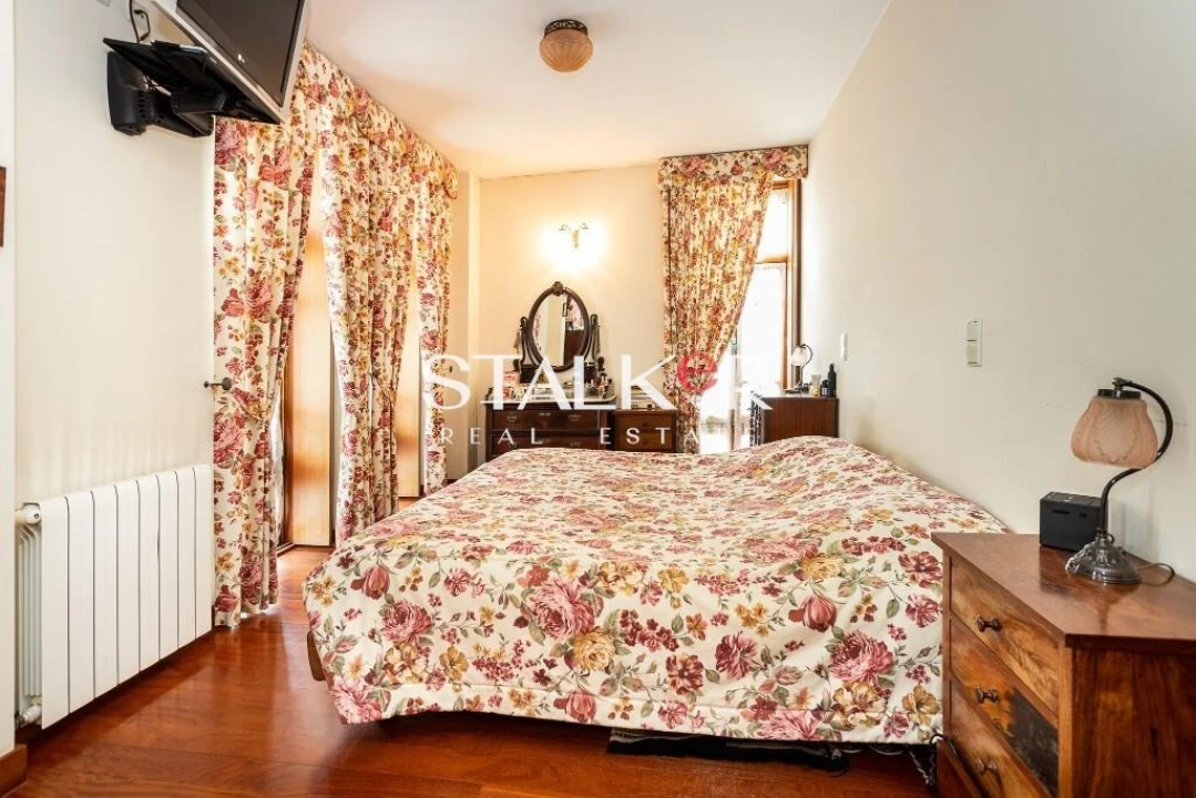 Moradia T4 para Venda em Espinho Foto 10