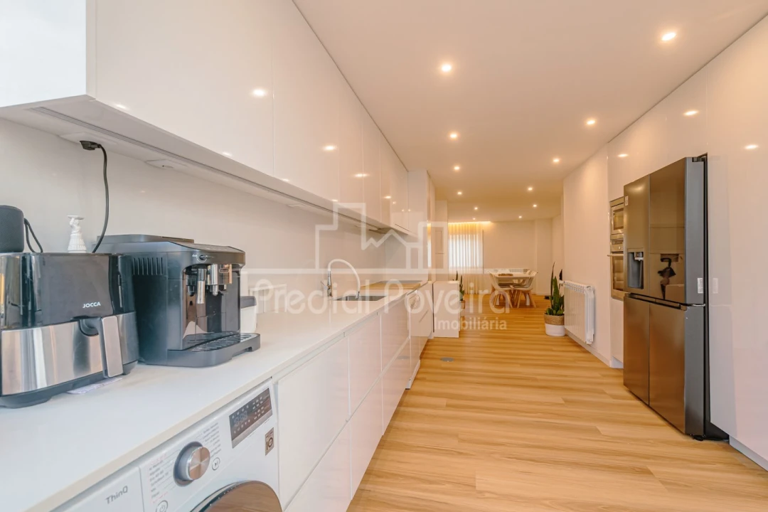 Apartamento T4 para Venda em Póvoa de Varzim, Beiriz e Argivai Foto 5