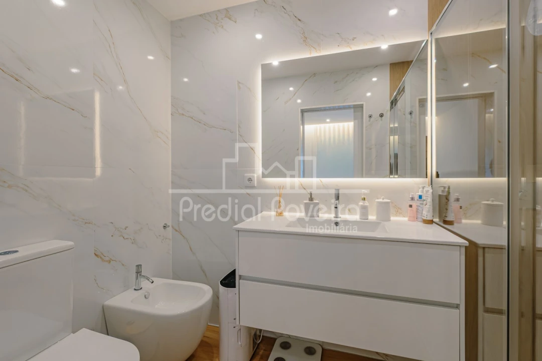 Apartamento T4 para Venda em Póvoa de Varzim, Beiriz e Argivai Foto 13