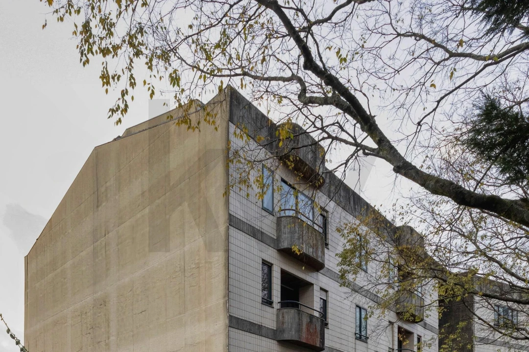 Apartamento T5 para Venda em Paranhos Foto 46