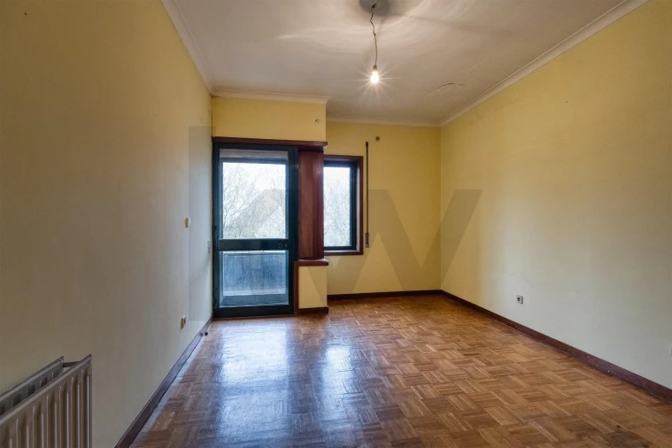 Apartamento T5 para Venda em Paranhos Foto 27
