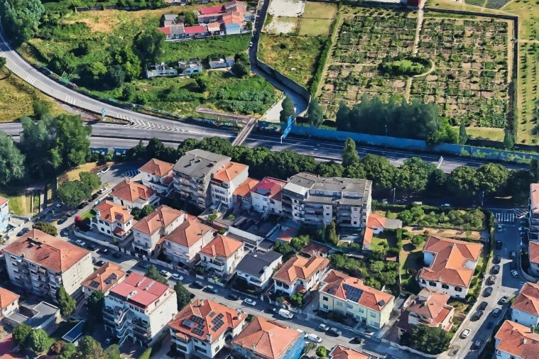 Apartamento T5 para Venda em Paranhos Foto 50