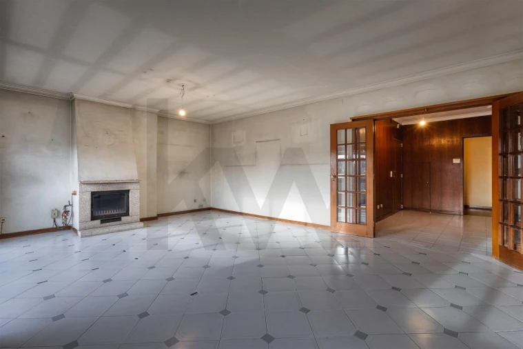 Apartamento T5 para Venda em Paranhos Foto 10