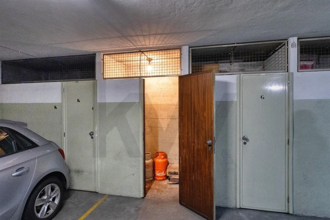 Apartamento T5 para Venda em Paranhos Foto 42