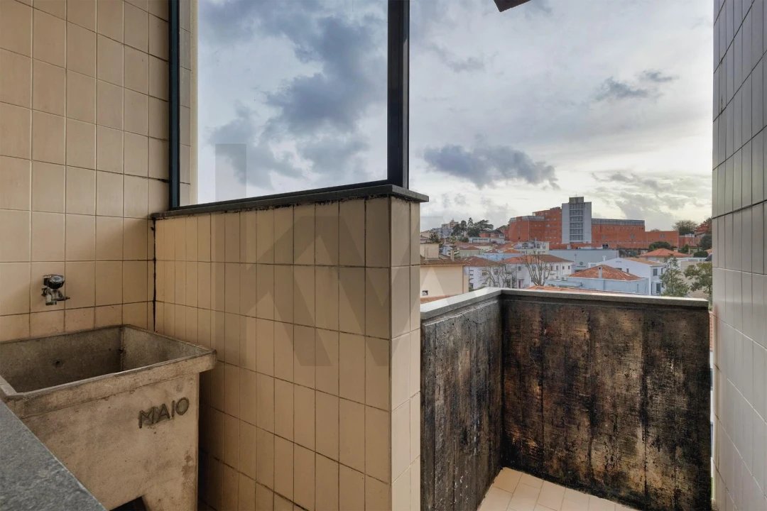 Apartamento T5 para Venda em Paranhos Foto 17