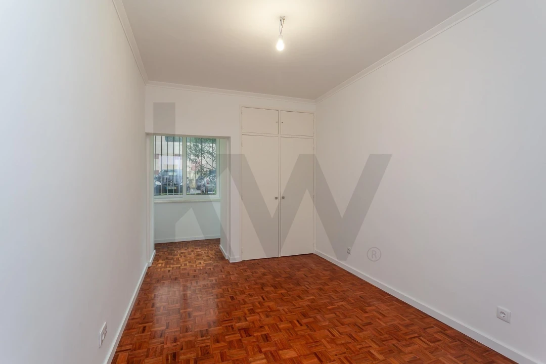 Apartamento T4 para Arrendamento em Algés, Linda-A-Velha e Cruz Quebrada-Dafundo Foto 23