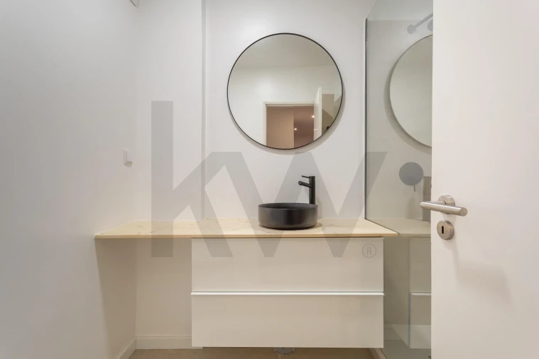 Apartamento T4 para Arrendamento em Algés, Linda-A-Velha e Cruz Quebrada-Dafundo Foto 28