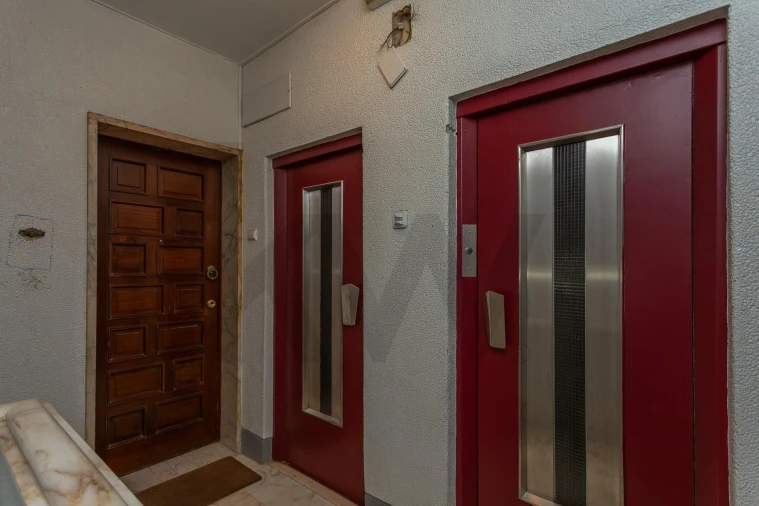 Apartamento T4 para Arrendamento em Algés, Linda-A-Velha e Cruz Quebrada-Dafundo Foto 4