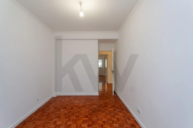 Apartamento T4 para Arrendamento em Algés, Linda-A-Velha e Cruz Quebrada-Dafundo Foto 24