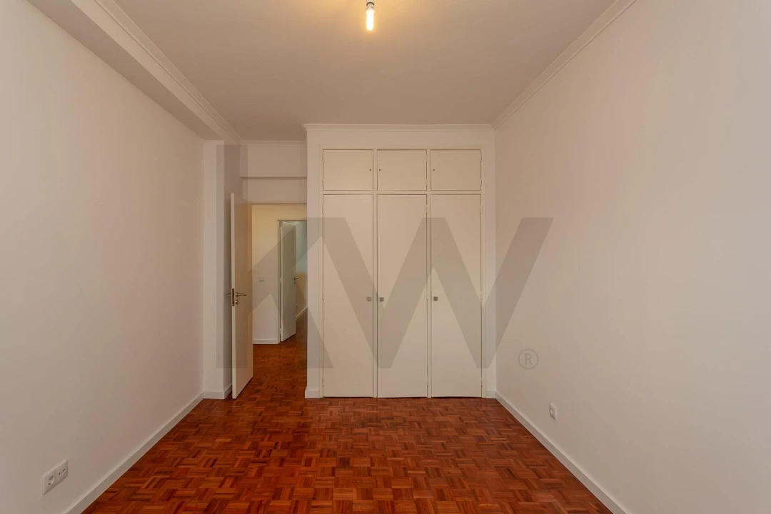 Apartamento T4 para Arrendamento em Algés, Linda-A-Velha e Cruz Quebrada-Dafundo Foto 22