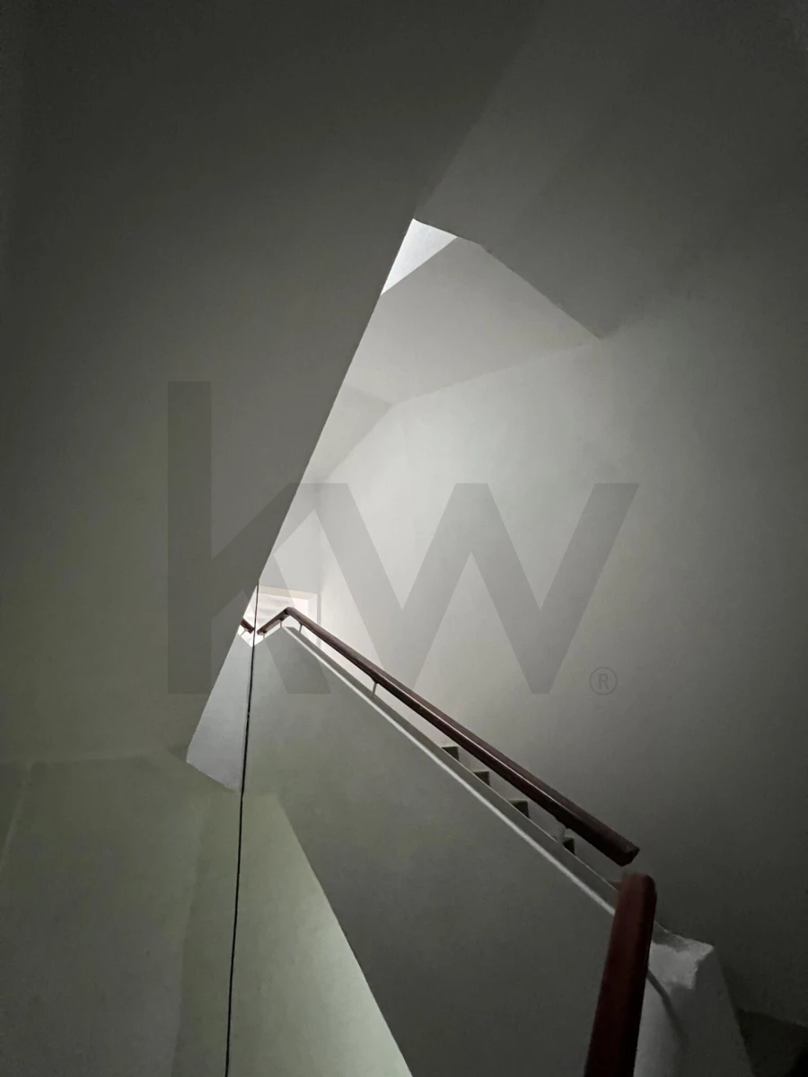 Armazém para Venda em Sacavém e Prior Velho Foto 36