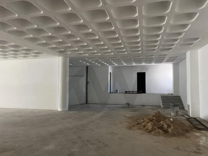 Armazém para Venda em Sacavém e Prior Velho Foto 22