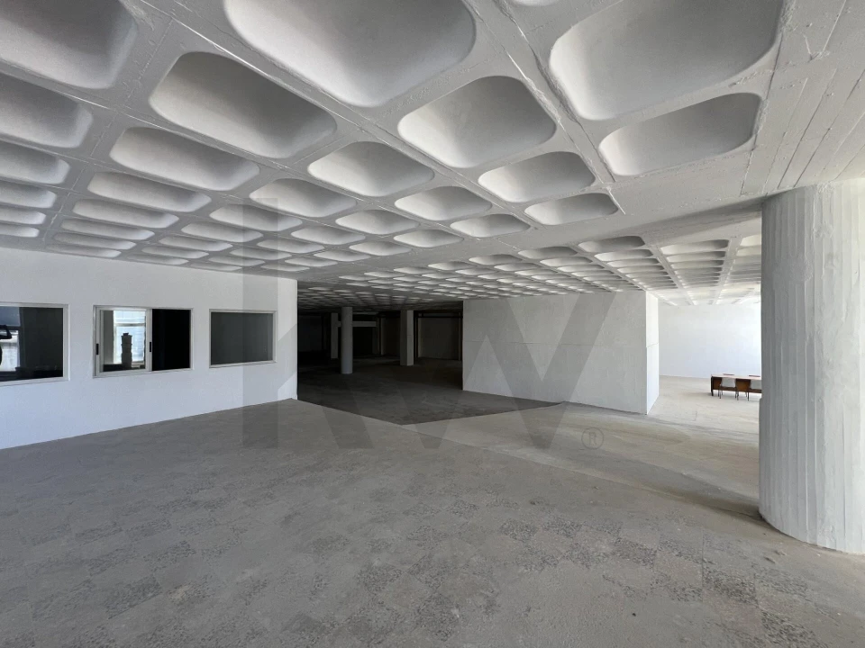 Armazém para Venda em Sacavém e Prior Velho Foto 16