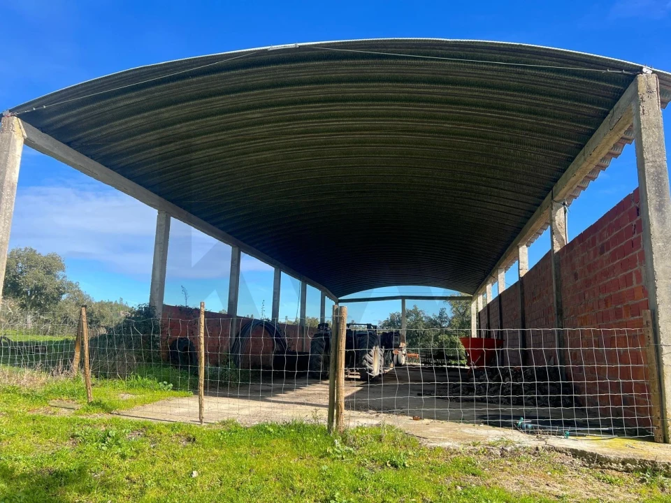 Quinta T2 para Venda em Raposa Foto 15