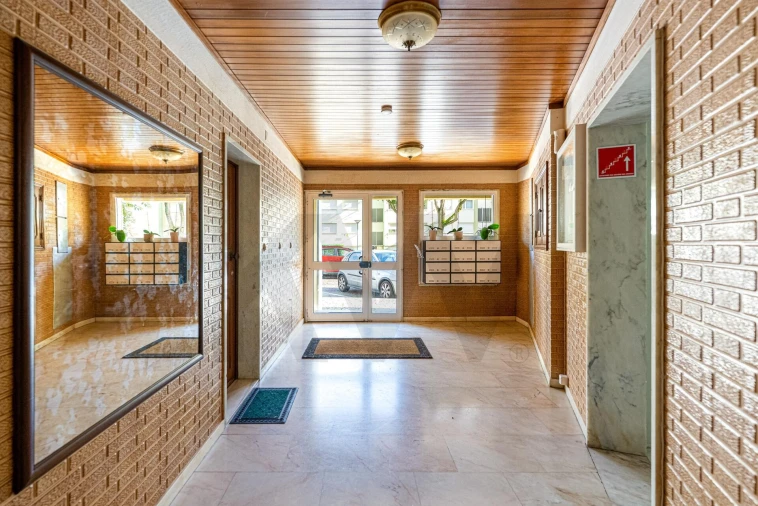 Apartamento T2 para Venda em Oeiras e São Julião da Barra, Paço de Arcos e Caxias Foto 32