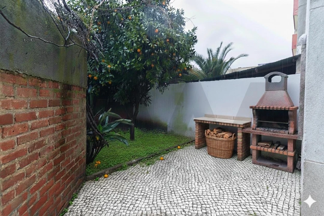 Apartamento T3 para Arrendamento em Alvalade Foto 18