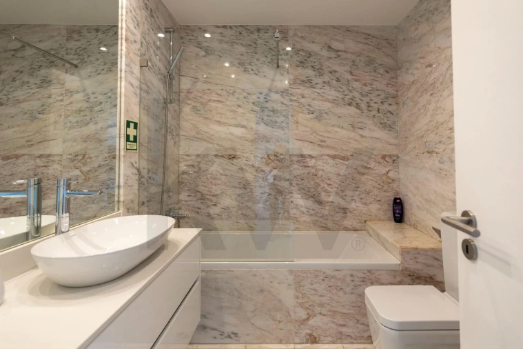Apartamento T2 para Venda em Portimão Foto 22