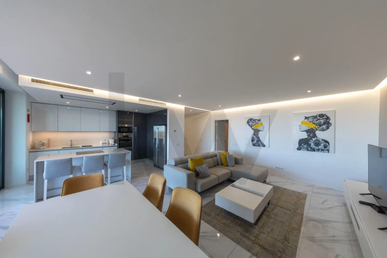Apartamento T2 para Venda em Portimão Foto 6