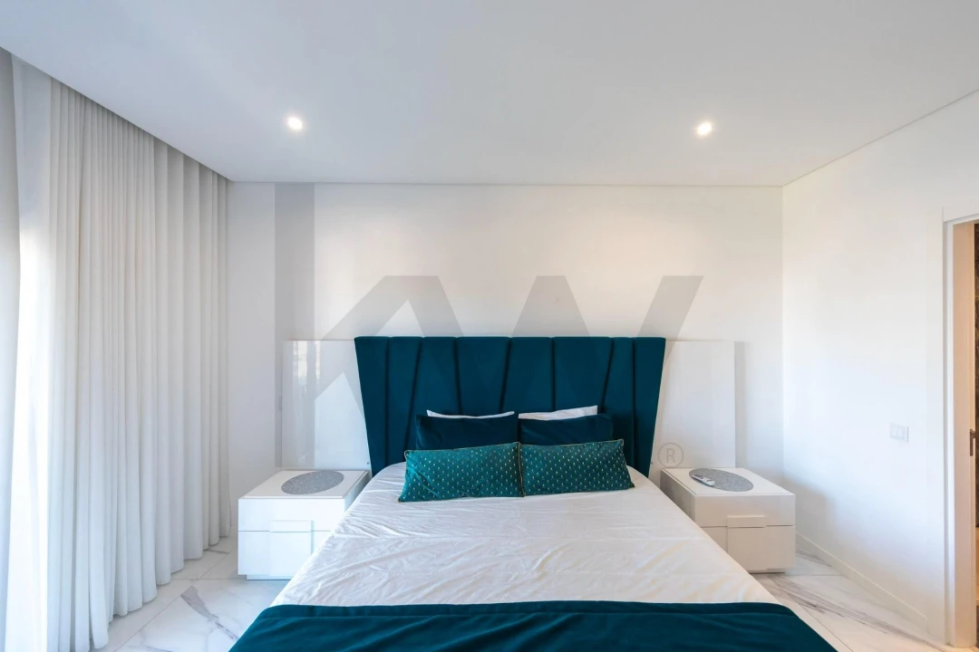 Apartamento T2 para Venda em Portimão Foto 18