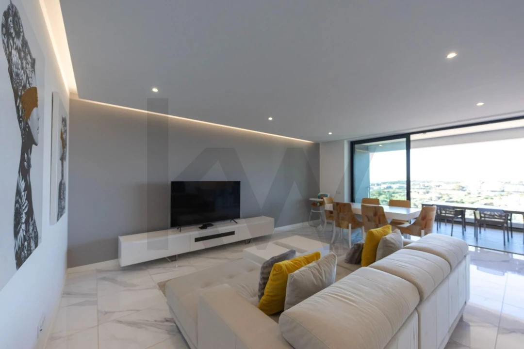 Apartamento T2 para Venda em Portimão Foto 4