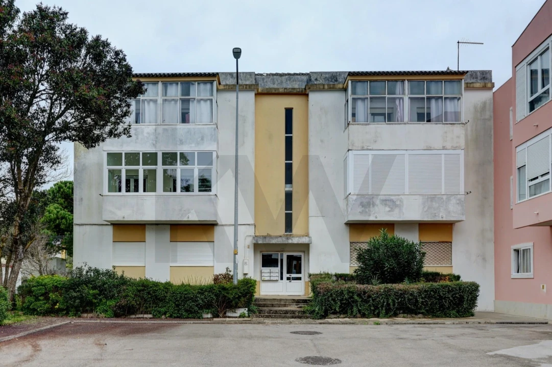 Apartamento T3 para Venda em Agualva e Mira-Sintra Foto 20