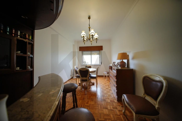 Apartamento T3 para Venda em Massamá e Monte Abraão Foto 2