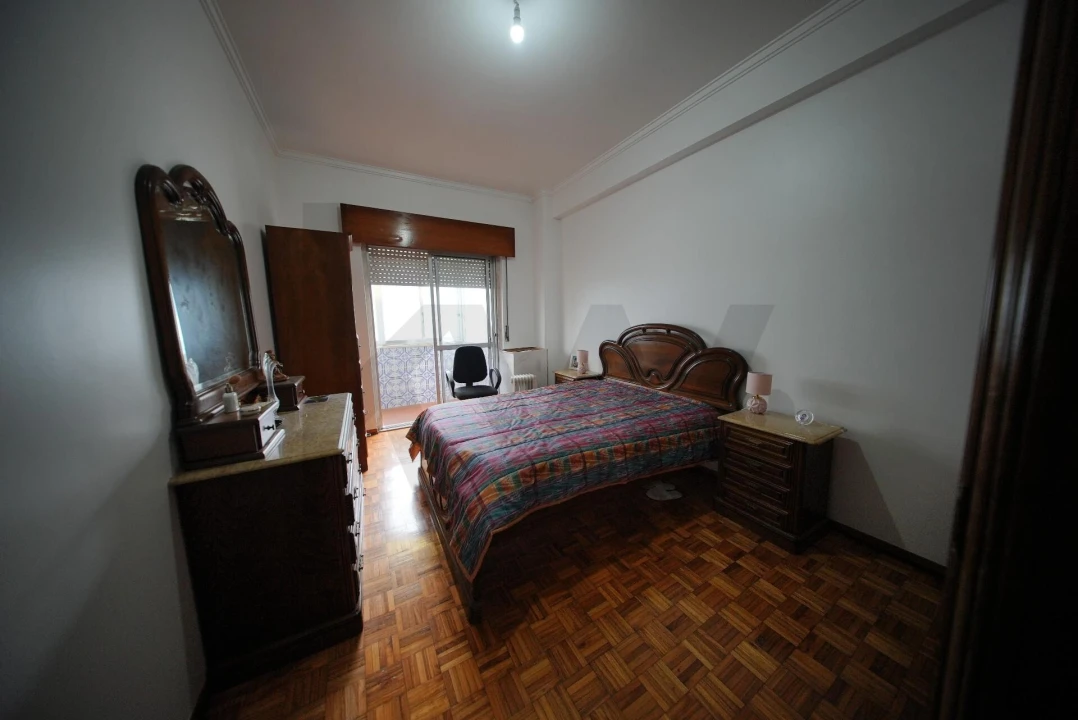 Apartamento T3 para Venda em Massamá e Monte Abraão Foto 4
