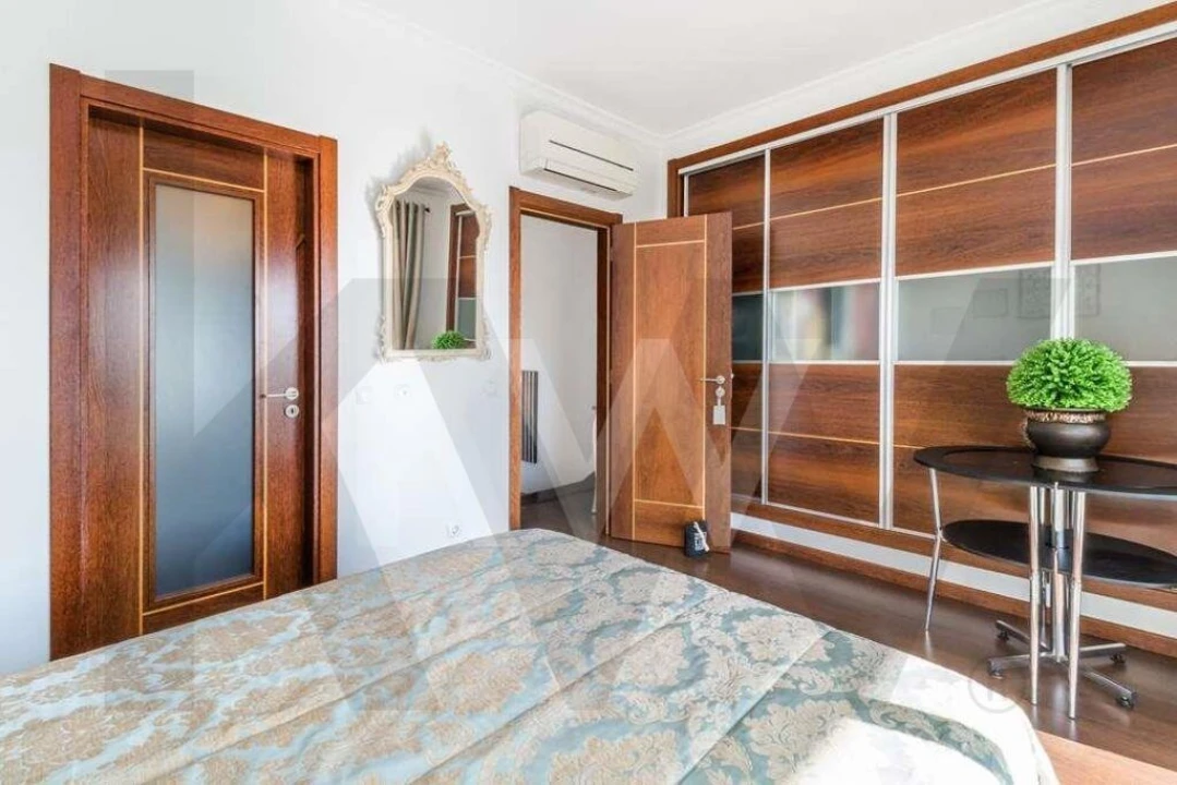 Apartamento T2 para Venda em Portimão Foto 13