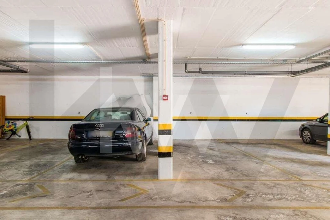 Apartamento T2 para Venda em Portimão Foto 32