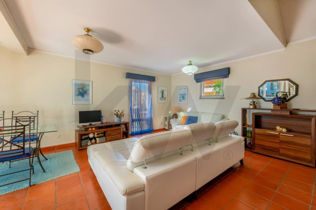 Apartamento T2 para Venda em Quarteira Foto 3