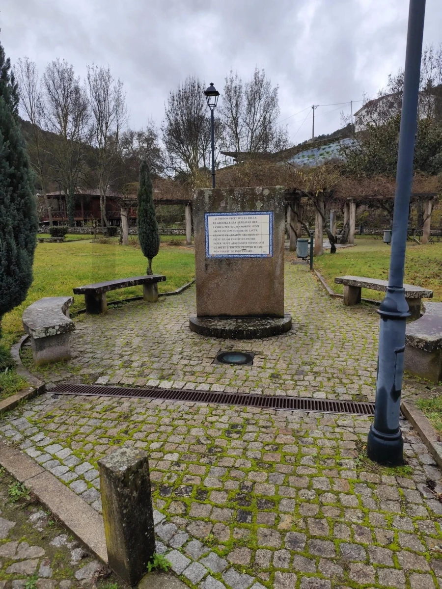 Moradia T4 para Venda em Granja do Tedo Foto 5