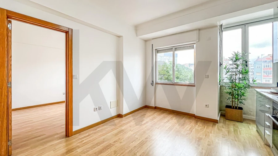 Apartamento T1 para Arrendamento em Venteira Foto 17