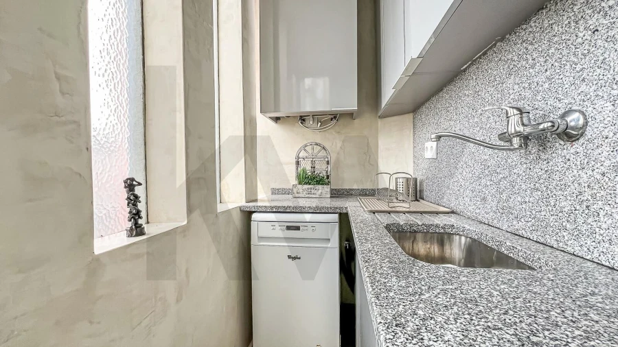 Apartamento T1 para Arrendamento em Venteira Foto 5