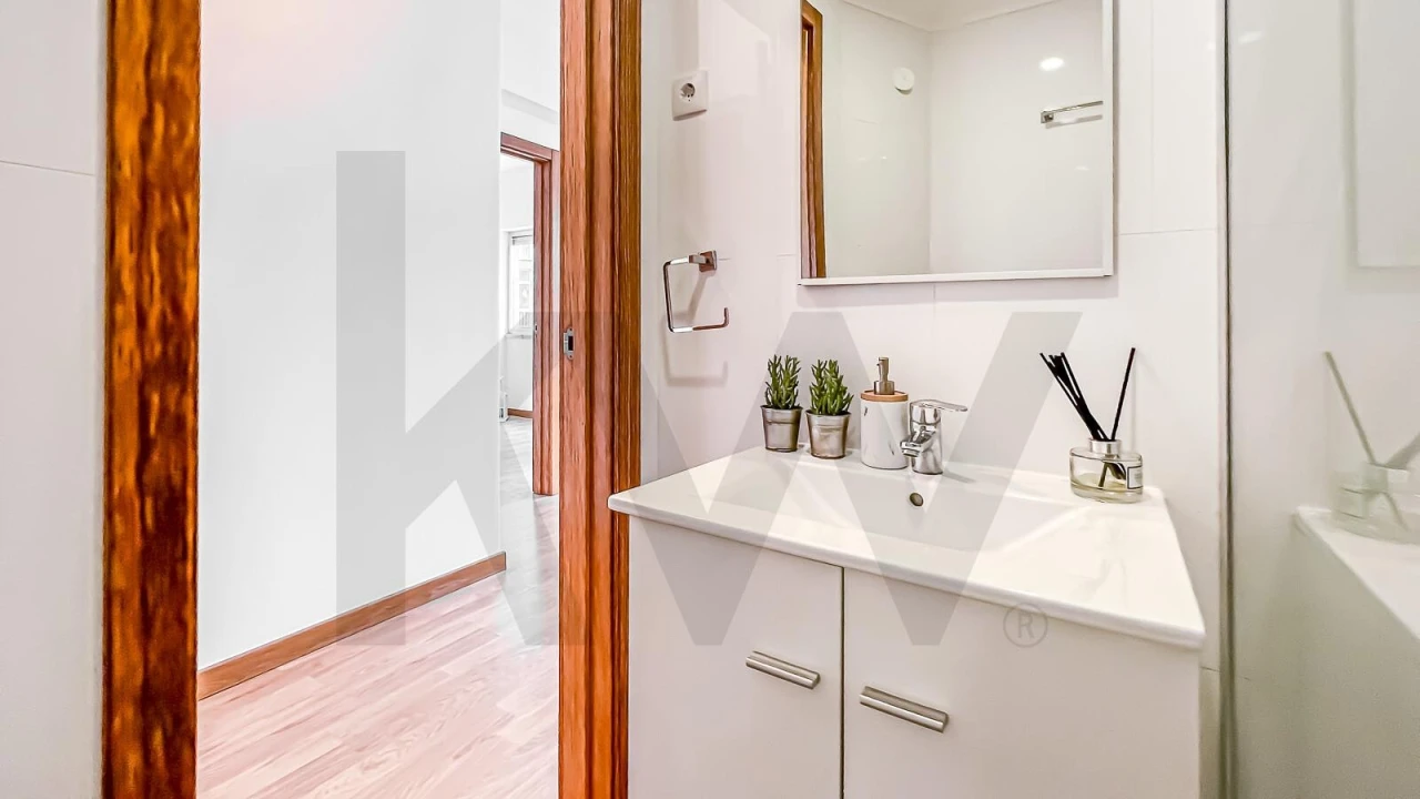 Apartamento T1 para Arrendamento em Venteira Foto 14