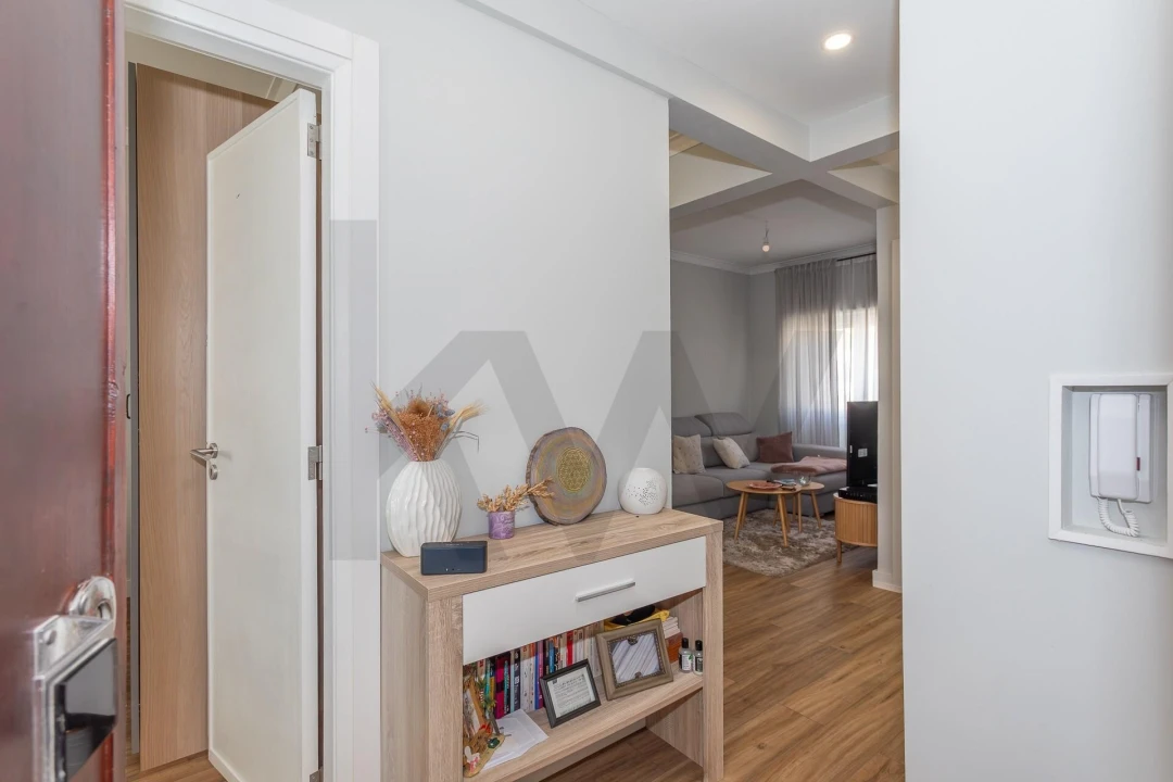 Apartamento T2 para Venda em Falagueira-Venda Nova Foto 7