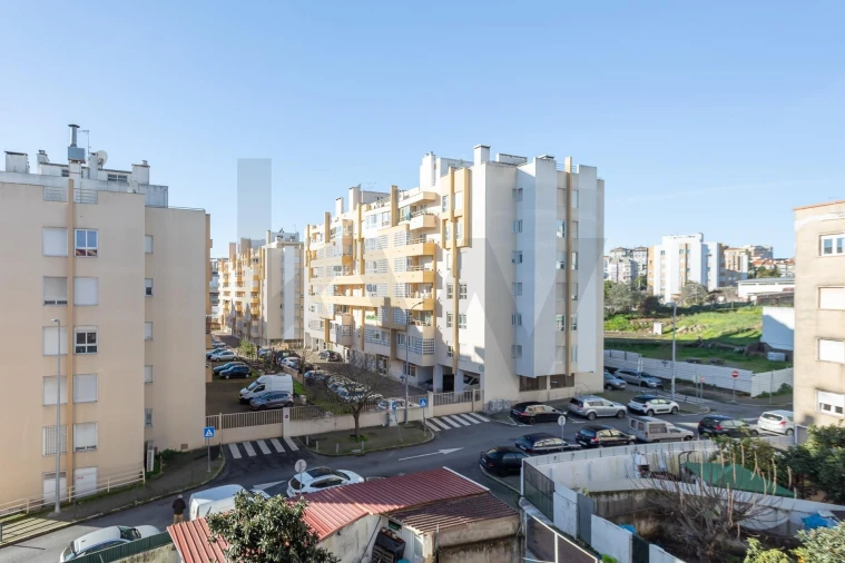 Apartamento T2 para Venda em Falagueira-Venda Nova Foto 24