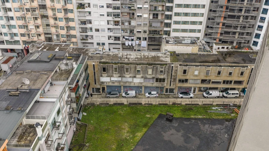 Apartamento T5 para Venda em Lordelo do Ouro e Massarelos Foto 24