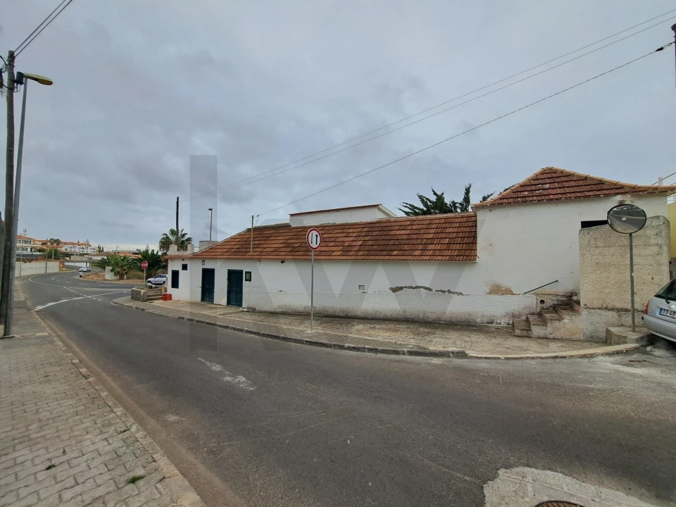 Moradia T3 para Venda em Porto Santo Foto 1