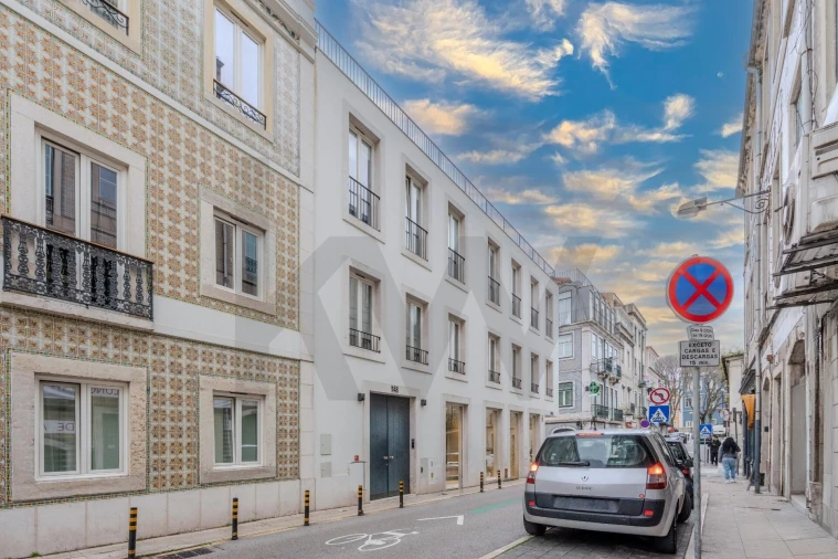 Apartamento T1 para Arrendamento em Campo de Ourique Foto 24