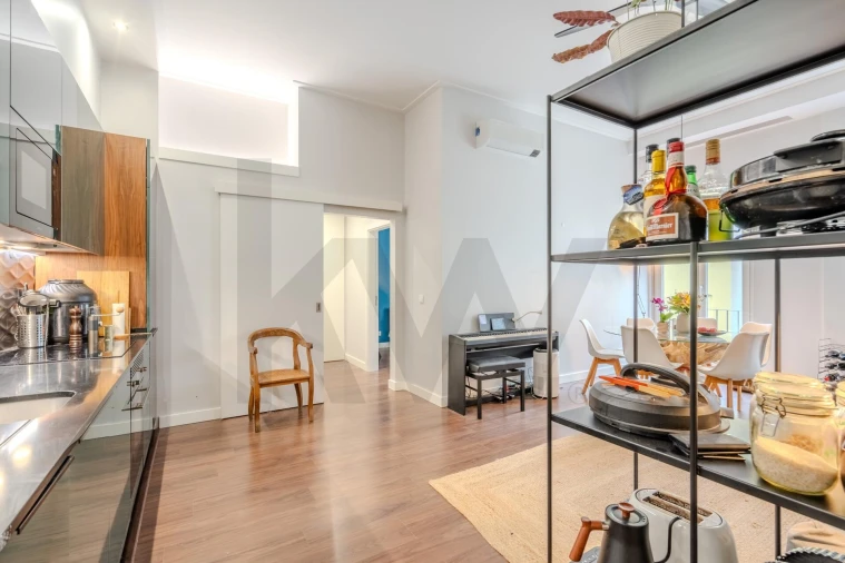 Apartamento T1 para Arrendamento em Campo de Ourique Foto 2