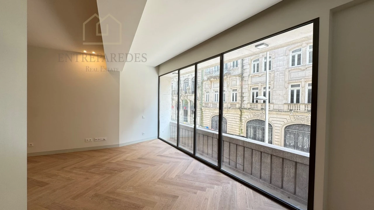 Apartamento T2 para Venda em Cedofeita, Santo Ildefonso, Sé, Miragaia, São Nicolau e Vitória Foto 10