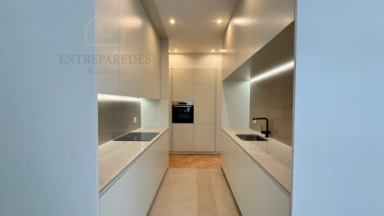 Apartamento T2 para Venda em Cedofeita, Santo Ildefonso, Sé, Miragaia, São Nicolau e Vitória Foto 12