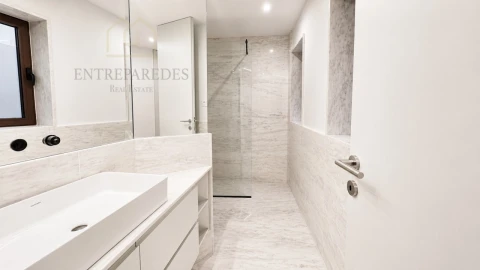 Apartamento T3 para Venda em Cedofeita, Santo Ildefonso, Sé, Miragaia, São Nicolau e Vitória