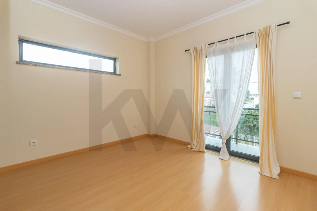 Moradia T2 para Venda em Quinta do Conde Foto 11