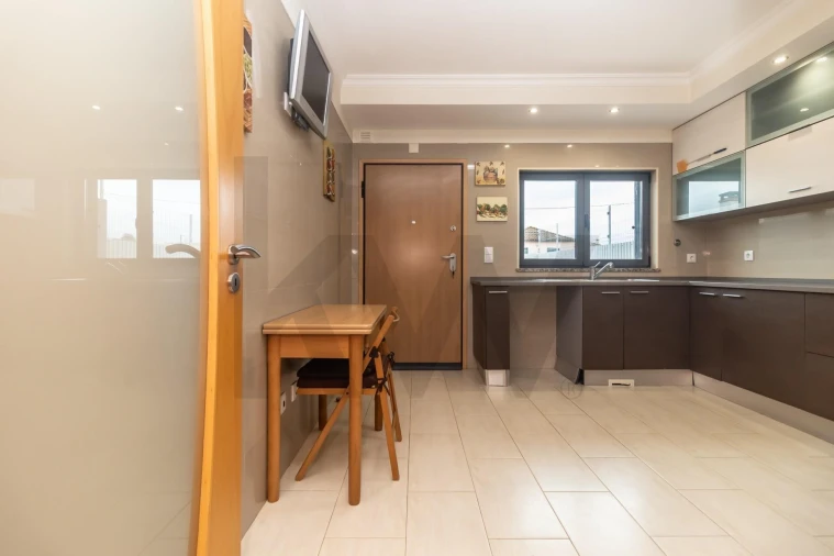 Moradia T2 para Venda em Quinta do Conde Foto 17