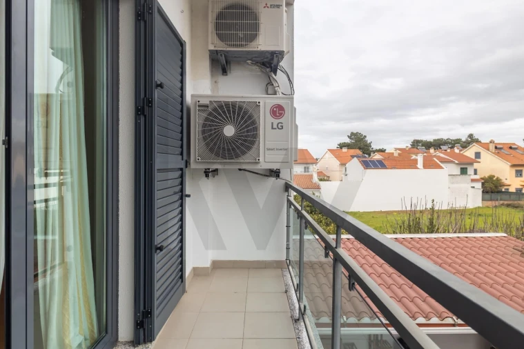 Moradia T2 para Venda em Quinta do Conde Foto 27